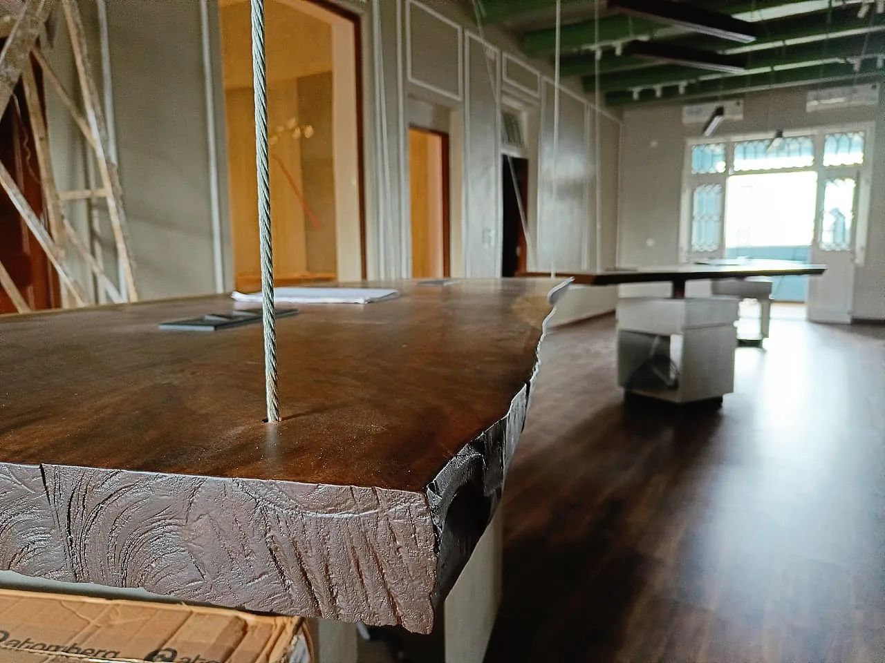 Live Edge & Modular Designs: FOAB’s Unique Approach to Furniture