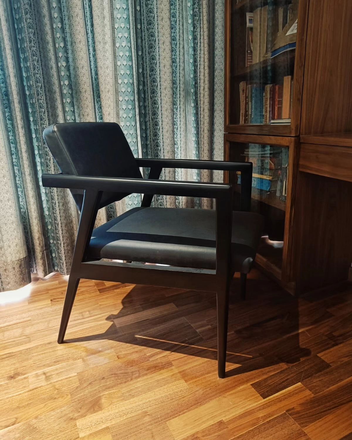 The Art of Shou Sugi Ban: Crafting Timeless, Charred Wood Furniture